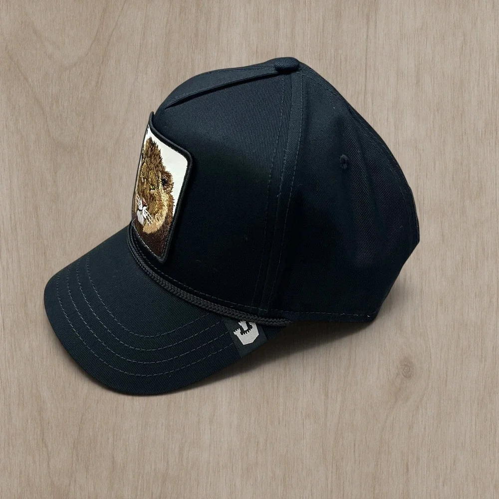 Goorin Bros The Farm King Lion Black Trucker Hat Snapback Cap 101-1323